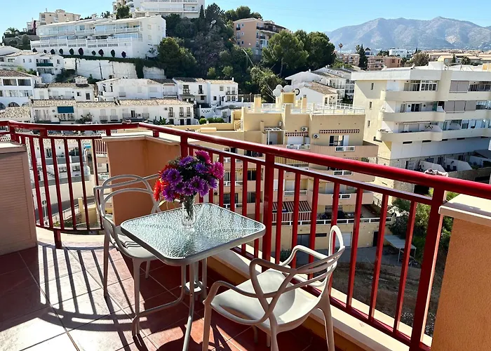 In Costa Del Sol, Sea, Sunshine & Views Apartment *