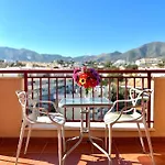 In Costa Del Sol, Sea, Sunshine & Views Daire Fuengirola